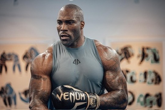 Training session at Legendary MMA